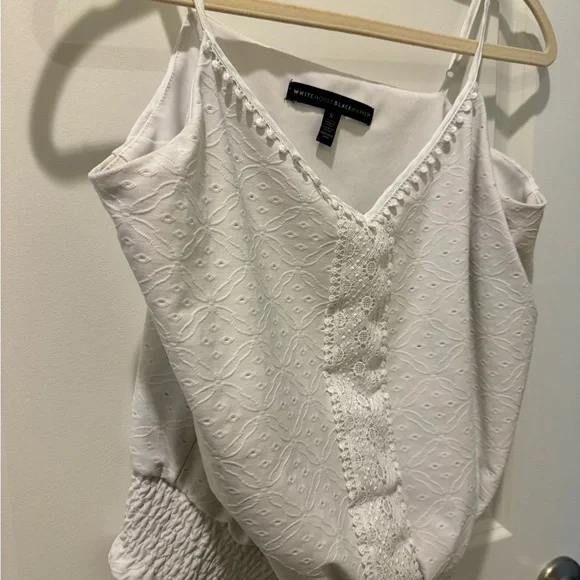 White House Black Market Textured White Camisole - Picture 4 of 7